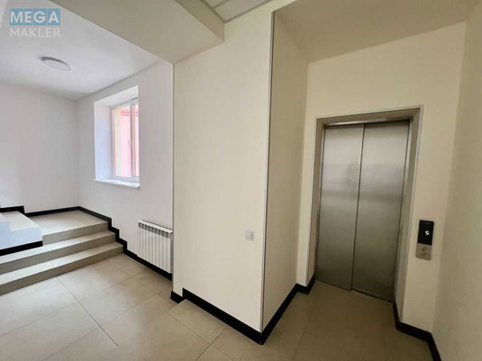 Продаж комерційної нерухомості, 68&nbsp;кв.м, под офис, <a class="location-link" href="/kiev/" title="Недвижимость Київ">Київ</a>, <a class="location-link" href="/kiev/podolskij/" title="Недвижимость Подільський район">Подільський р-н</a>, Глубочицкая ул., 17 (изображение 11)