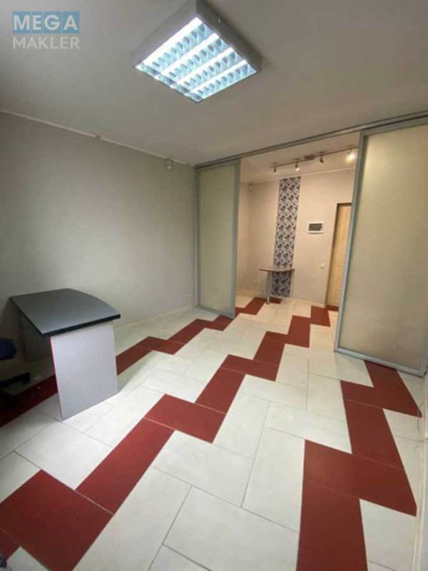 Оренда окремої будівлі/побудови, 35&nbsp;кв.м, <a class="location-link" href="/kiev/" title="Недвижимость Київ">Київ</a>, <a class="location-link" href="/kiev/obolonskij/" title="Недвижимость Оболонский район">Оболонский р-н</a>, Михайла Драгоманова вул., 23 (изображение 5)