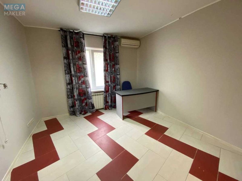 Оренда окремої будівлі/побудови, 35&nbsp;кв.м, <a class="location-link" href="/kiev/" title="Недвижимость Київ">Київ</a>, <a class="location-link" href="/kiev/obolonskij/" title="Недвижимость Оболонский район">Оболонский р-н</a>, Михайла Драгоманова вул., 23 (изображение 6)