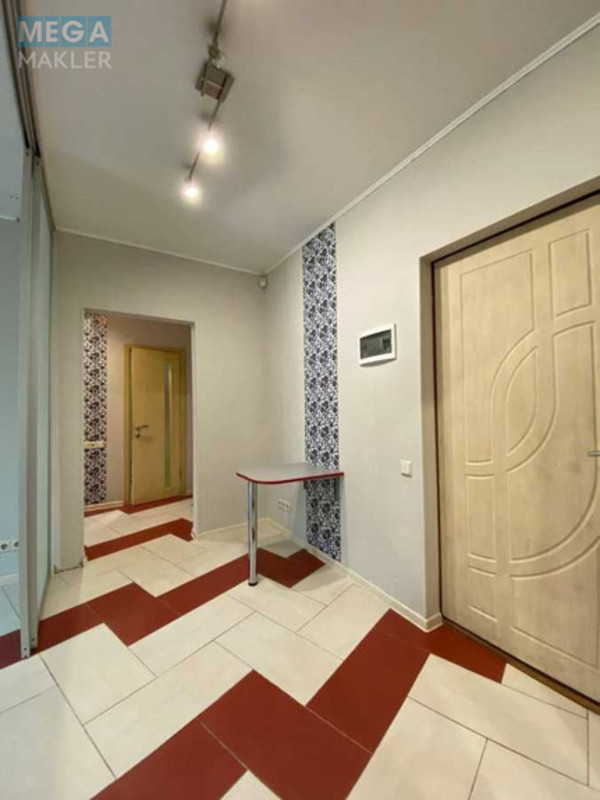 Оренда окремої будівлі/побудови, 35&nbsp;кв.м, <a class="location-link" href="/kiev/" title="Недвижимость Київ">Київ</a>, <a class="location-link" href="/kiev/obolonskij/" title="Недвижимость Оболонский район">Оболонский р-н</a>, Михайла Драгоманова вул., 23 (изображение 7)