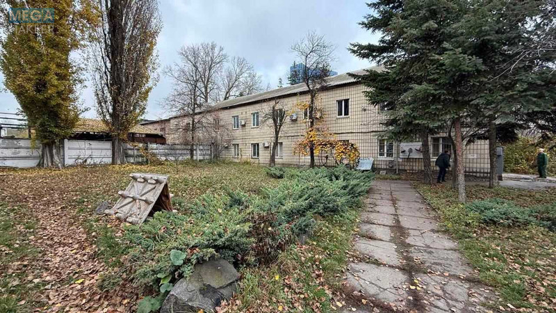 Продаж комерційної нерухомості, 1&nbsp;235&nbsp;кв.м, под офис, <a class="location-link" href="/kiev/" title="Недвижимость Київ">Київ</a>, <a class="location-link" href="/kiev/shevchenkovskij/" title="Недвижимость Шевченківський район">Шевченківський р-н</a>, Льва Толстого вул., 63 (изображение 3)