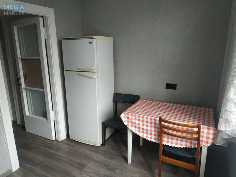 Оренда 2 кімнатної квартири, <a class="location-link" href="/kiev/" title="Недвижимость Київ">Київ</a>, <a class="location-link" href="/kiev/svyatoshinskij/" title="Недвижимость Святошинський район">Святошинський р-н</a>, Верховинна вул., 39 (изображение 7)