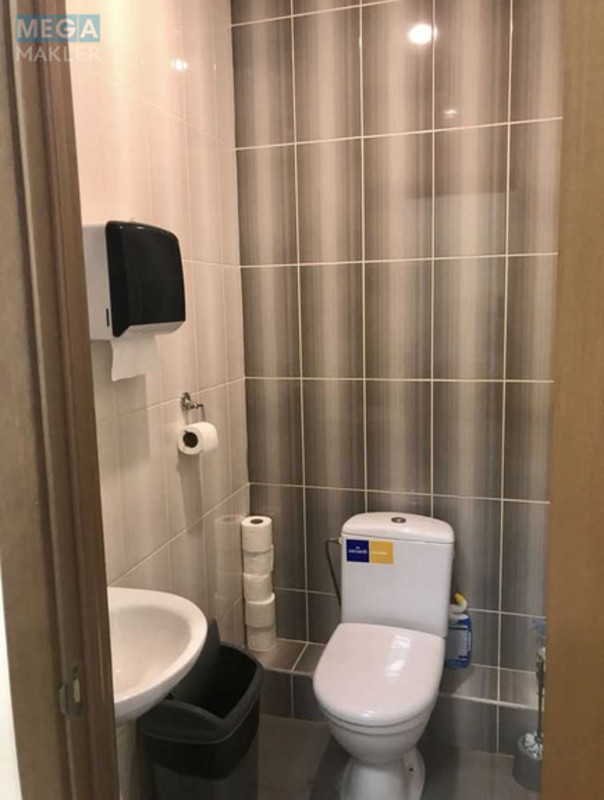 Оренда комерційної нерухомості, 118,20&nbsp;кв.м, под офис, <a class="location-link" href="/kiev/" title="Недвижимость Київ">Київ</a>, <a class="location-link" href="/kiev/podolskij/" title="Недвижимость Подільський район">Подільський р-н</a>, Нижний Вал ул., 15 (изображение 7)