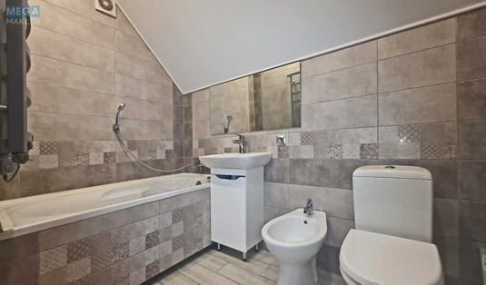 Продаж дома, 1&nbsp; поверх, 125&nbsp;кв.м, 5&nbsp;кімнат, ділянка 6&nbsp;соток, <a class="location-link" href="/lutsk/" title="Недвижимость Луцьк">Луцьк</a>, Ковельська (изображение 7)