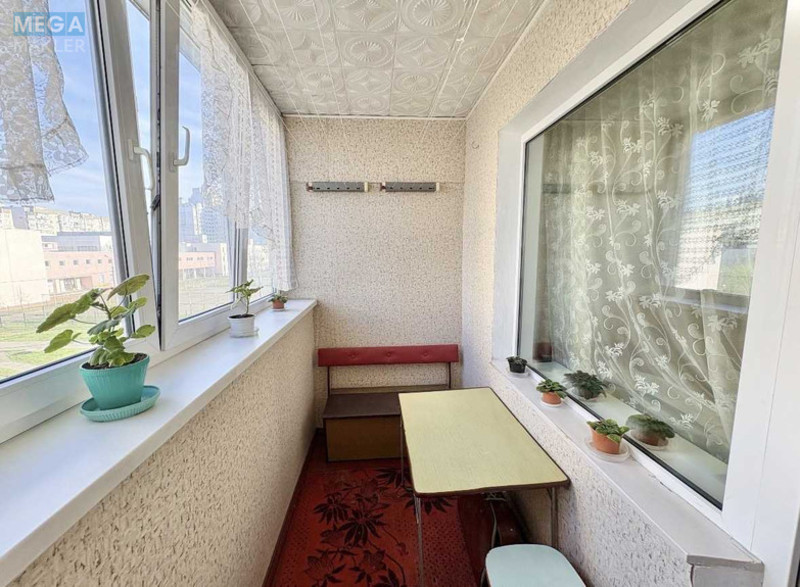 Продаж 3 кімнатної квартири (73/43/8,2), 3 пов. 16 пов. будинку, <a class="location-link" href="/kiev/" title="Недвижимость Київ">Київ</a>, <a class="location-link" href="/kiev/darnickij/" title="Недвижимость Дарницький район">Дарницький р-н</a>, Степана Олійника вул., 11 (изображение 9)