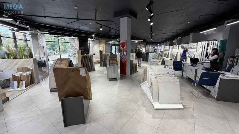 Оренда комерційної нерухомості, 665&nbsp;кв.м, под магазин, <a class="location-link" href="/kiev/" title="Недвижимость Київ">Київ</a>, <a class="location-link" href="/kiev/desnyanskij/" title="Недвижимость Деснянський район">Деснянський р-н</a>, Миколи Закревського вул., 8 (изображение 2)