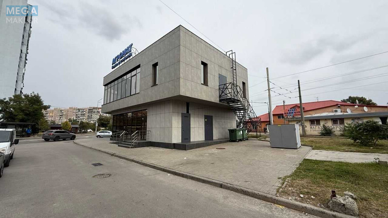 Оренда комерційної нерухомості, 665&nbsp;кв.м, под магазин, <a class="location-link" href="/kiev/" title="Недвижимость Київ">Київ</a>, <a class="location-link" href="/kiev/desnyanskij/" title="Недвижимость Деснянський район">Деснянський р-н</a>, Миколи Закревського вул., 8 (изображение 3)