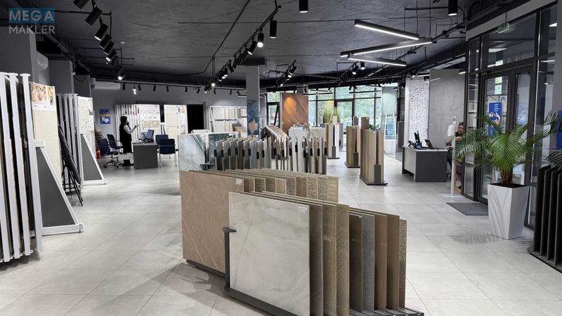 Оренда комерційної нерухомості, 665&nbsp;кв.м, под магазин, <a class="location-link" href="/kiev/" title="Недвижимость Київ">Київ</a>, <a class="location-link" href="/kiev/desnyanskij/" title="Недвижимость Деснянський район">Деснянський р-н</a>, Миколи Закревського вул., 8 (изображение 4)