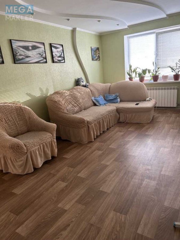 Продаж 3 кімнатної квартири (72/41/9), 10 пов. 10 пов. будинку, <a class="location-link" href="/brovary/" title="Недвижимость Бровари">Бровари</a>, <a class="location-link" href="/brovary/obolonskij/" title="Недвижимость Оболонский район">Оболонский р-н</a>, Олімпійська, 10 (изображение 8)