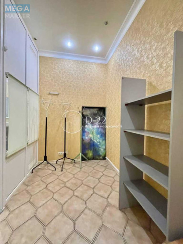 Продаж 4 кімнатної квартири (146/?/10), 1 пов. 5 пов. будинку, <a class="location-link" href="/kiev/" title="Недвижимость Київ">Київ</a>, <a class="location-link" href="/kiev/pecherskij/" title="Недвижимость Печерський район">Печерський р-н</a>, Миколи Міхновського бульвар, 13 (изображение 4)