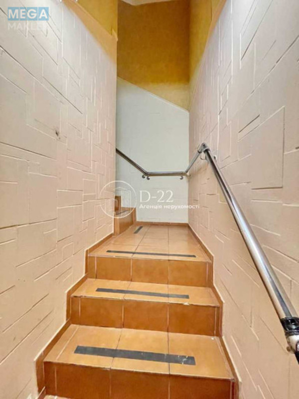 Продаж 4 кімнатної квартири (146/?/10), 1 пов. 5 пов. будинку, <a class="location-link" href="/kiev/" title="Недвижимость Київ">Київ</a>, <a class="location-link" href="/kiev/pecherskij/" title="Недвижимость Печерський район">Печерський р-н</a>, Миколи Міхновського бульвар, 13 (изображение 17)