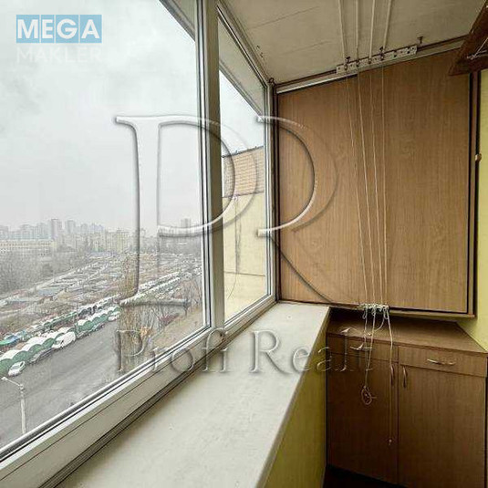 Продаж 2 кімнатної квартири (52/31/8), 9 пов. 9 пов. будинку, <a class="location-link" href="/kiev/" title="Недвижимость Київ">Київ</a>, <a class="location-link" href="/kiev/podolskij/" title="Недвижимость Подільський район">Подільський р-н</a>, Свободи проспект, 15/1 (изображение 4)