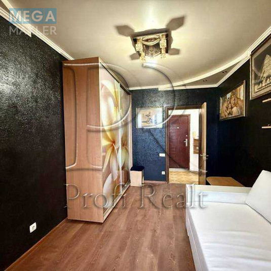 Продаж 2 кімнатної квартири (52/31/8), 9 пов. 9 пов. будинку, <a class="location-link" href="/kiev/" title="Недвижимость Київ">Київ</a>, <a class="location-link" href="/kiev/podolskij/" title="Недвижимость Подільський район">Подільський р-н</a>, Свободи проспект, 15/1 (изображение 7)