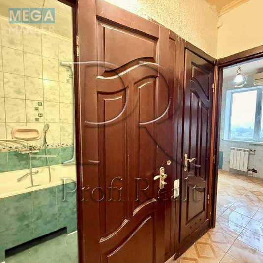 Продаж 2 кімнатної квартири (52/31/8), 9 пов. 9 пов. будинку, <a class="location-link" href="/kiev/" title="Недвижимость Київ">Київ</a>, <a class="location-link" href="/kiev/podolskij/" title="Недвижимость Подільський район">Подільський р-н</a>, Свободи проспект, 15/1 (изображение 10)