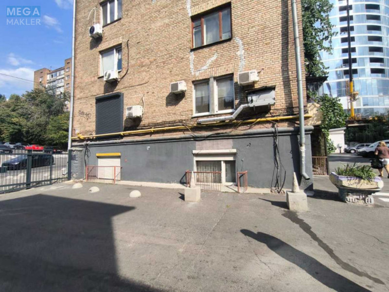 Продаж окремої будівлі/побудови, 270&nbsp;кв.м, <a class="location-link" href="/kiev/" title="Недвижимость Київ">Київ</a>, <a class="location-link" href="/kiev/pecherskij/" title="Недвижимость Печерський район">Печерський р-н</a>, Иоанна Павла ІІ ул., 10 (изображение 4)