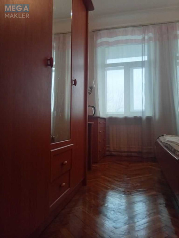 Продаж 2 кімнатної квартири (59/34/8), 5 пов. 5 пов. будинку, <a class="location-link" href="/kiev/" title="Недвижимость Київ">Київ</a>, <a class="location-link" href="/kiev/pecherskij/" title="Недвижимость Печерський район">Печерський р-н</a>, Джона Маккейна ул., 37 (изображение 5)