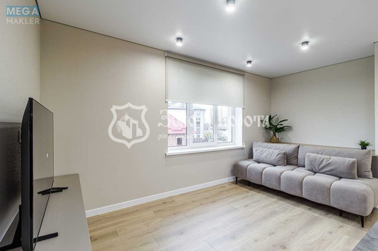 Продаж 1 кімнатної квартири (61,2/17/23), 2 пов. 4 пов. будинку, <a class="location-link" href="/kiev/" title="Недвижимость Київ">Київ</a>, <a class="location-link" href="/kiev/solomenskij/" title="Недвижимость Солом'янський район">Солом'янський р-н</a>, Вишнева вул., 2 (изображение 4)