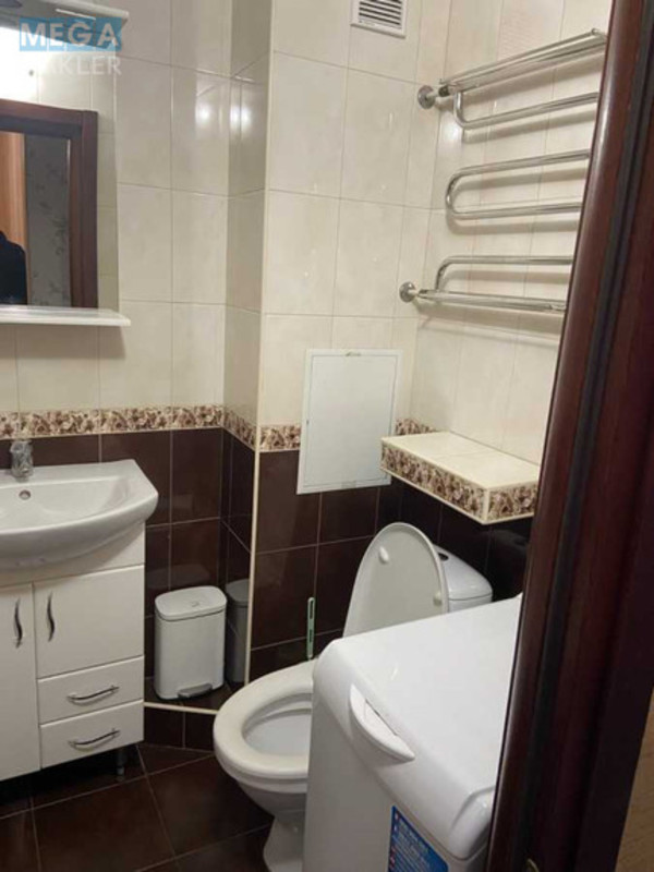 Оренда 1 кімнатної квартири, <a class="location-link" href="/kiev/" title="Недвижимость Київ">Київ</a>, <a class="location-link" href="/kiev/darnickij/" title="Недвижимость Дарницький район">Дарницький р-н</a>, Санаторна вул., 18 (изображение 3)