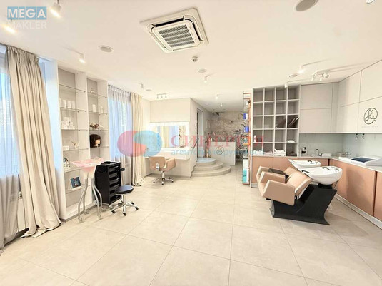 Продаж комерційної нерухомості, 89&nbsp;кв.м, <a class="location-link" href="/kiev/" title="Недвижимость Київ">Київ</a>, <a class="location-link" href="/kiev/solomenskij/" title="Недвижимость Солом'янський район">Солом'янський р-н</a>, Патріарха Мстислава Скрипника вул., 40 (изображение 4)