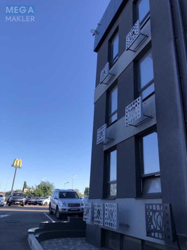 Оренда окремої будівлі/побудови, 600&nbsp;кв.м, <a class="location-link" href="/kiev/" title="Недвижимость Київ">Київ</a>, <a class="location-link" href="/kiev/darnickij/" title="Недвижимость Дарницький район">Дарницький р-н</a>, Миколи Бажана просп., 17 (изображение 11)