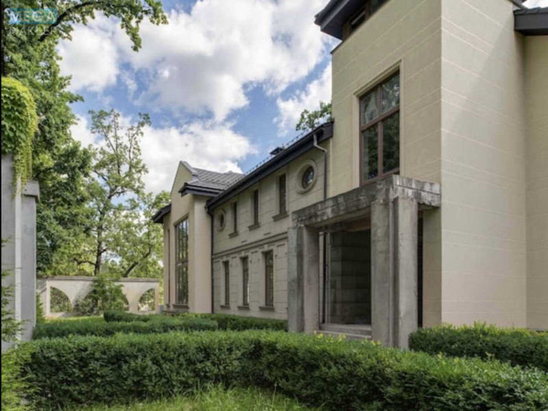 Продаж дома, 2&nbsp;поверху, 600&nbsp;кв.м, 10&nbsp;кімнат, ділянка 16&nbsp;соток, <a class="location-link" href="/bucha/" title="Недвижимость Буча">Буча</a>, Тургенева (изображение 4)