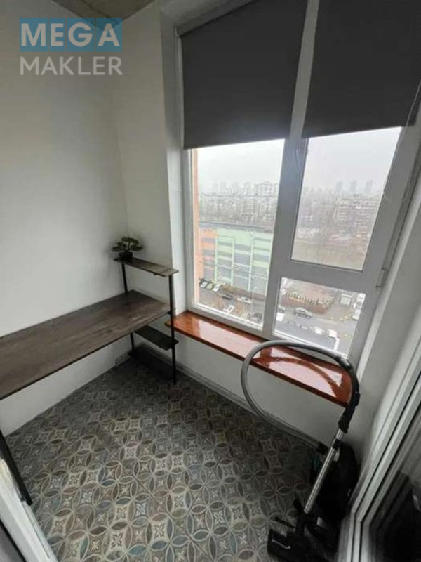 Оренда 1 кімнатної квартири, люкс, <a class="location-link" href="/kiev/" title="Недвижимость Київ">Київ</a>, <a class="location-link" href="/kiev/dneprovskij/" title="Недвижимость Дніпровський район">Дніпровський р-н</a>, пр. Соборності 17к2, ЖК Комфорт Таун ( <img src="https://megamakler.com.ua/metro/ff0000.gif" alt="" class="metro" /> м. Левобережная, 15-20 хв. ) (изображение 7)