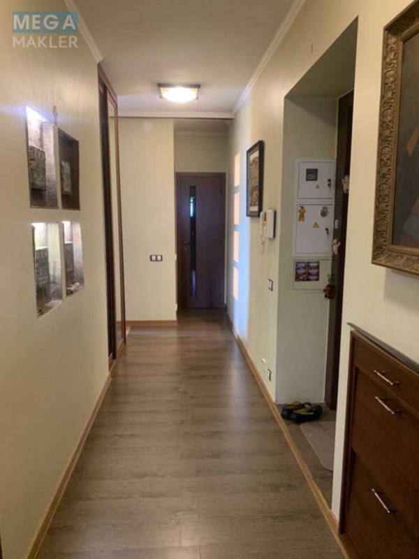 Продаж 3 кімнатної квартири (73/45/10), 6 пов. 6 пов. будинку, <a class="location-link" href="/kiev/" title="Недвижимость Київ">Київ</a>, <a class="location-link" href="/kiev/solomenskij/" title="Недвижимость Солом'янський район">Солом'янський р-н</a>, Валерія Лобановського просп., 5 (изображение 9)