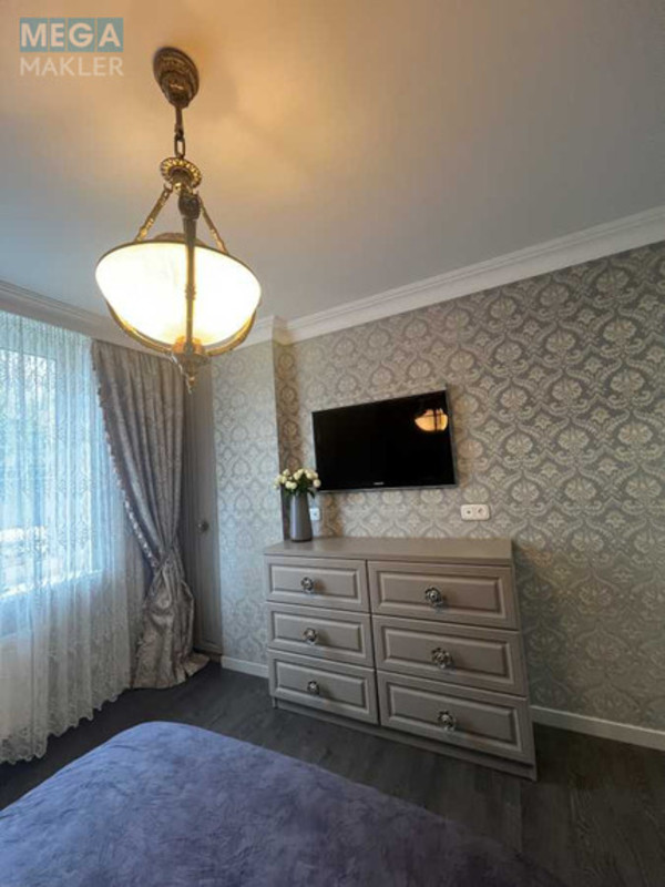 Продаж 1 кімнатної квартири (43/15/15), 1 пов. 12 пов. будинку, <a class="location-link" href="/kiev/" title="Недвижимость Київ">Київ</a>, <a class="location-link" href="/kiev/podolskij/" title="Недвижимость Подільський район">Подільський р-н</a>, Вишгородська вул., 45 (изображение 9)