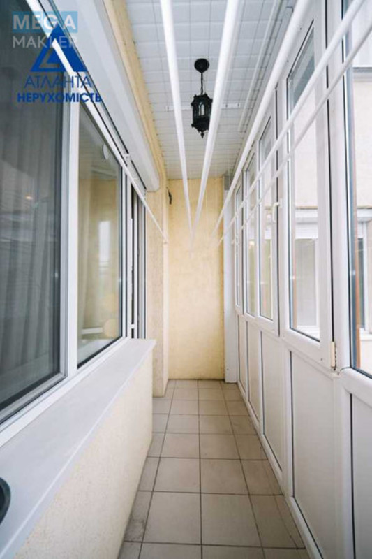 Продаж 5 кімнатної квартири (190/76/38), 1 пов. 2 пов. будинку, <a class="location-link" href="/lutsk/" title="Недвижимость Луцьк">Луцьк</a>, Короленка, 6 (изображение 7)