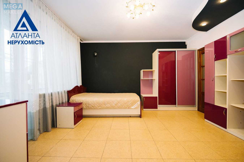 Продаж 5 кімнатної квартири (190/76/38), 1 пов. 2 пов. будинку, <a class="location-link" href="/lutsk/" title="Недвижимость Луцьк">Луцьк</a>, Короленка, 6 (изображение 9)