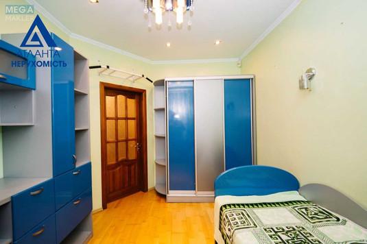 Продаж 5 кімнатної квартири (190/76/38), 1 пов. 2 пов. будинку, <a class="location-link" href="/lutsk/" title="Недвижимость Луцьк">Луцьк</a>, Короленка, 6 (изображение 10)