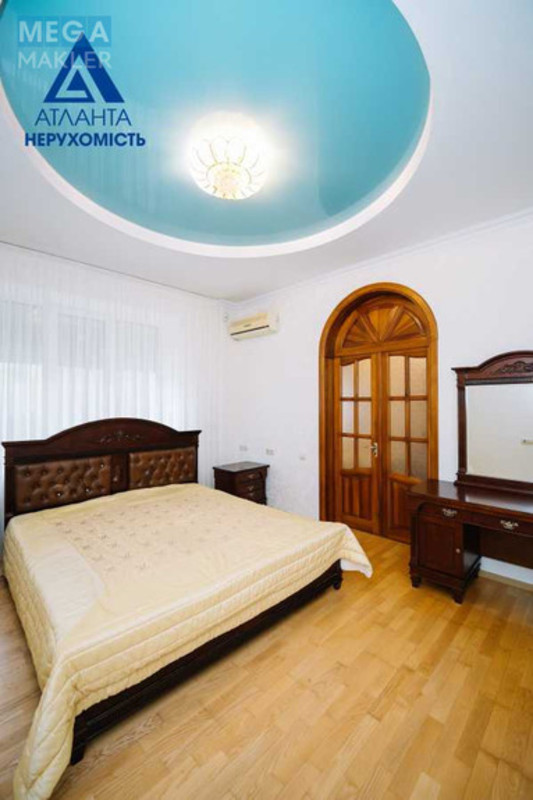 Продаж 5 кімнатної квартири (190/76/38), 1 пов. 2 пов. будинку, <a class="location-link" href="/lutsk/" title="Недвижимость Луцьк">Луцьк</a>, Короленка, 6 (изображение 14)