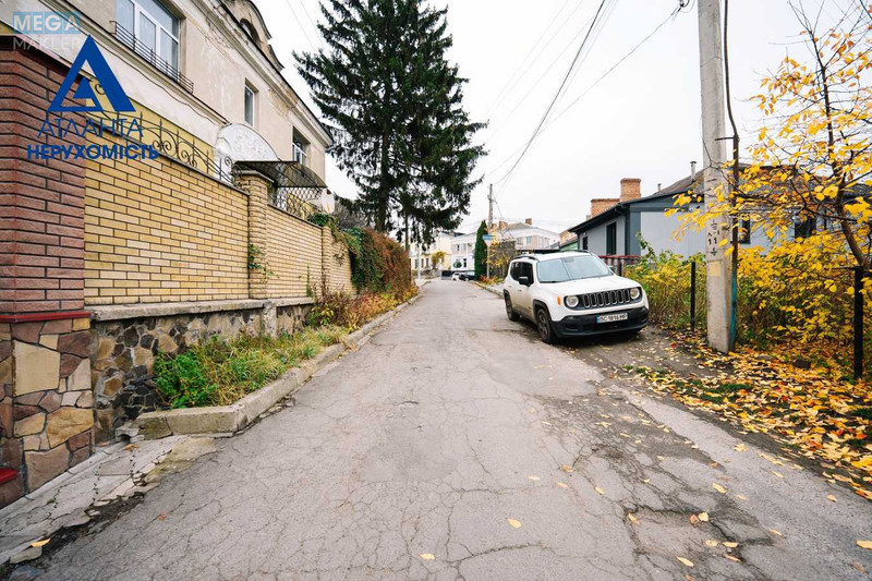 Продаж 5 кімнатної квартири (190/76/38), 1 пов. 2 пов. будинку, <a class="location-link" href="/lutsk/" title="Недвижимость Луцьк">Луцьк</a>, Короленка, 6 (изображение 21)