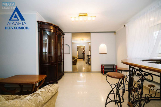 Продаж 5 кімнатної квартири (190/76/38), 1 пов. 2 пов. будинку, <a class="location-link" href="/lutsk/" title="Недвижимость Луцьк">Луцьк</a>, Короленка, 6 (изображение 25)