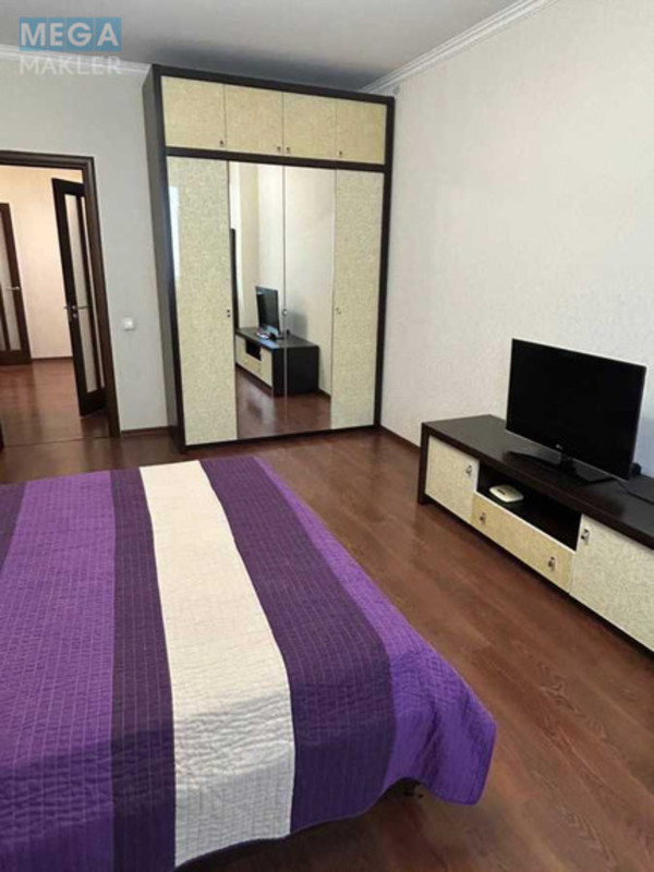 Оренда 2 кімнатної квартири, <a class="location-link" href="/kiev/" title="Недвижимость Київ">Київ</a>, <a class="location-link" href="/kiev/solomenskij/" title="Недвижимость Солом'янський район">Солом'янський р-н</a>, Любомира Гузара просп., 26 (изображение 2)