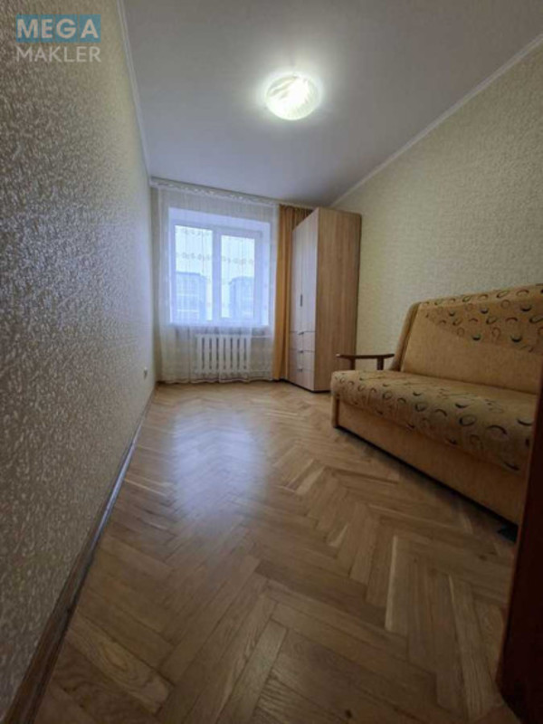 Оренда 2 кімнатної квартири, <a class="location-link" href="/kiev/" title="Недвижимость Київ">Київ</a>, <a class="location-link" href="/kiev/pecherskij/" title="Недвижимость Печерський район">Печерський р-н</a>, Лабораторный пер., 4 (изображение 2)