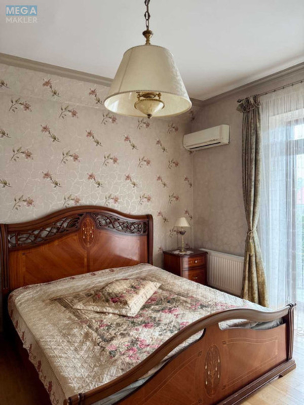 Продаж дома, 3&nbsp;поверху, 299&nbsp;кв.м, 5&nbsp;кімнат, ділянка 6&nbsp;соток, <a class="location-link" href="/kiev/" title="Недвижимость Київ">Київ</a>, <a class="location-link" href="/kiev/darnickij/" title="Недвижимость Дарницький район">Дарницький р-н</a>, 12-а Ентузіастів вул., 18 (изображение 3)