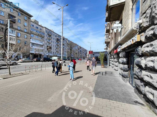 Продаж комерційної нерухомості, 155&nbsp;кв.м, под магазин, <a class="location-link" href="/kiev/" title="Недвижимость Київ">Київ</a>, <a class="location-link" href="/kiev/pecherskij/" title="Недвижимость Печерський район">Печерський р-н</a>, Велика Васильківська вул., 111/113 (изображение 11)