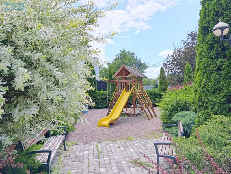 Продаж дома, 2&nbsp;поверху, 113&nbsp;кв.м, 3&nbsp;кімнати, ділянка 3&nbsp;сотки, <a class="location-link" href="/kiev/" title="Недвижимость Київ">Київ</a>, <a class="location-link" href="/kiev/solomenskij/" title="Недвижимость Солом'янський район">Солом'янський р-н</a>, Павла Потоцького вул., 85 (изображение 18)