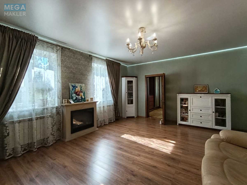 Продаж дома, 2&nbsp;поверху, 168&nbsp;кв.м, 6&nbsp;кімнат, ділянка 8&nbsp;соток, <a class="location-link" href="/kiev/" title="Недвижимость Київ">Київ</a>, <a class="location-link" href="/kiev/darnickij/" title="Недвижимость Дарницький район">Дарницький р-н</a>, Медоносна вул., 33 (изображение 8)