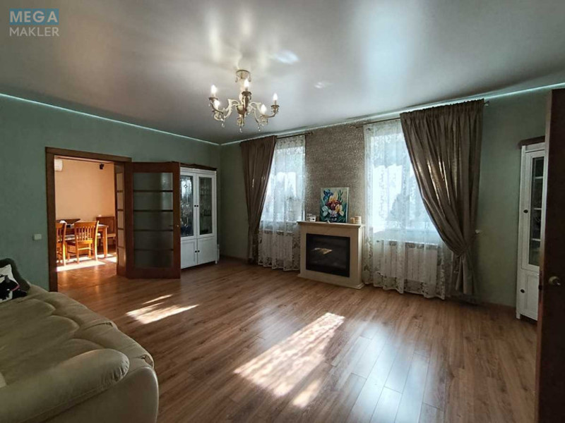 Продаж дома, 2&nbsp;поверху, 168&nbsp;кв.м, 6&nbsp;кімнат, ділянка 8&nbsp;соток, <a class="location-link" href="/kiev/" title="Недвижимость Київ">Київ</a>, <a class="location-link" href="/kiev/darnickij/" title="Недвижимость Дарницький район">Дарницький р-н</a>, Медоносна вул., 33 (изображение 9)