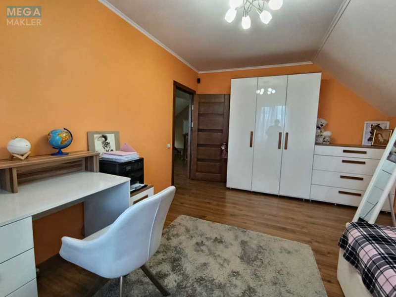 Продаж дома, 2&nbsp;поверху, 168&nbsp;кв.м, 6&nbsp;кімнат, ділянка 8&nbsp;соток, <a class="location-link" href="/kiev/" title="Недвижимость Київ">Київ</a>, <a class="location-link" href="/kiev/darnickij/" title="Недвижимость Дарницький район">Дарницький р-н</a>, Медоносна вул., 33 (изображение 15)