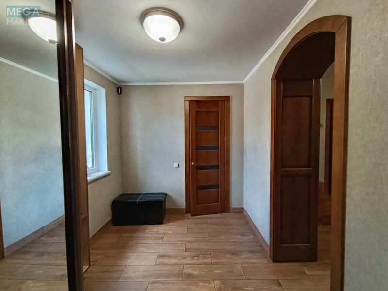 Продаж дома, 2&nbsp;поверху, 168&nbsp;кв.м, 6&nbsp;кімнат, ділянка 8&nbsp;соток, <a class="location-link" href="/kiev/" title="Недвижимость Київ">Київ</a>, <a class="location-link" href="/kiev/darnickij/" title="Недвижимость Дарницький район">Дарницький р-н</a>, Медоносна вул., 33 (изображение 20)