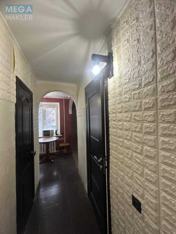 Продаж 1 кімнатної квартири (33/24/7), 2 пов. 9 пов. будинку, <a class="location-link" href="/kiev/" title="Недвижимость Київ">Київ</a>, <a class="location-link" href="/kiev/shevchenkovskij/" title="Недвижимость Шевченківський район">Шевченківський р-н</a>, Степана Руданського вул., 1а (изображение 2)