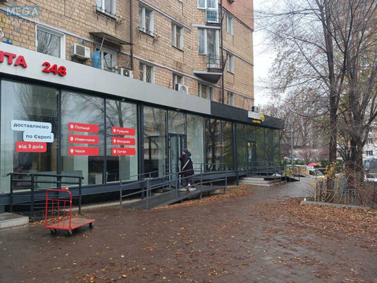 Оренда комерційної нерухомості, 58,90&nbsp;кв.м, под магазин, <a class="location-link" href="/kiev/" title="Недвижимость Київ">Київ</a>, <a class="location-link" href="/kiev/solomenskij/" title="Недвижимость Солом'янський район">Солом'янський р-н</a>, Чоколівський бульв., 37 (изображение 7)