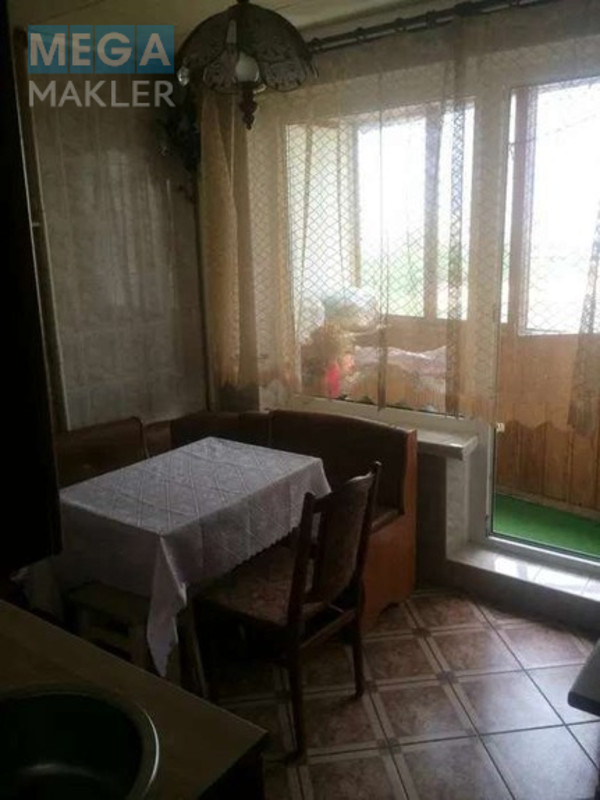 Оренда 1 кімнатної квартири, стандарт, <a class="location-link" href="/kiev/" title="Недвижимость Київ">Київ</a>, <a class="location-link" href="/kiev/dneprovskij/" title="Недвижимость Дніпровський район">Дніпровський р-н</a>, вул. Березняківська 20, Березняки ( <img src="https://megamakler.com.ua/metro/ff0000.gif" alt="" class="metro" /> м. Левобережная, 15-20 хв. ) (изображение 3)