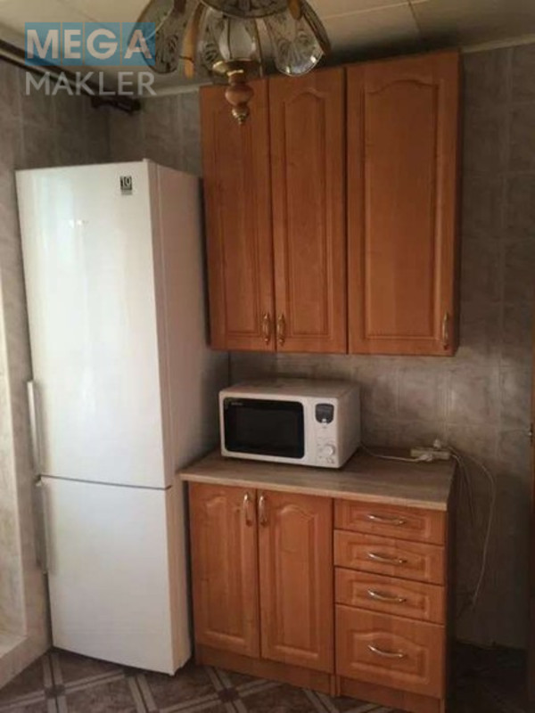 Оренда 1 кімнатної квартири, стандарт, <a class="location-link" href="/kiev/" title="Недвижимость Київ">Київ</a>, <a class="location-link" href="/kiev/dneprovskij/" title="Недвижимость Дніпровський район">Дніпровський р-н</a>, вул. Березняківська 20, Березняки ( <img src="https://megamakler.com.ua/metro/ff0000.gif" alt="" class="metro" /> м. Левобережная, 15-20 хв. ) (изображение 4)