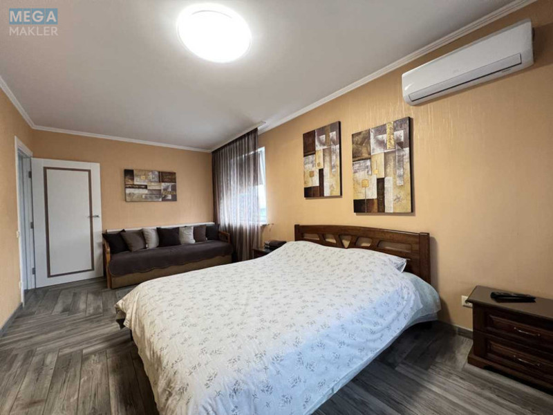 Оренда 2 кімнатної квартири, <a class="location-link" href="/kiev/" title="Недвижимость Київ">Київ</a>, <a class="location-link" href="/kiev/solomenskij/" title="Недвижимость Солом'янський район">Солом'янський р-н</a>, Митрополита Липковского ул., 3 (изображение 3)