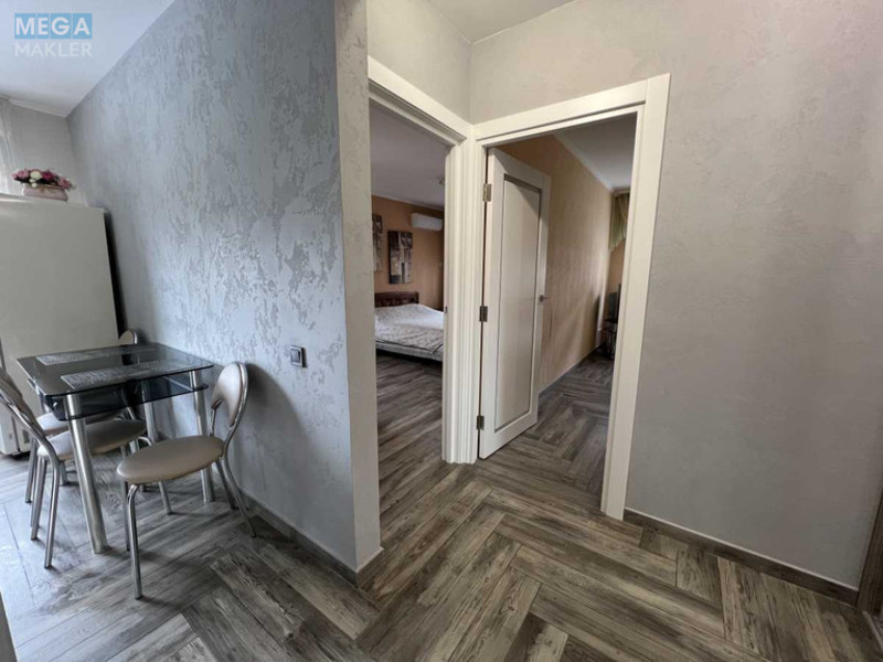 Оренда 2 кімнатної квартири, <a class="location-link" href="/kiev/" title="Недвижимость Київ">Київ</a>, <a class="location-link" href="/kiev/solomenskij/" title="Недвижимость Солом'янський район">Солом'янський р-н</a>, Митрополита Липковского ул., 3 (изображение 7)