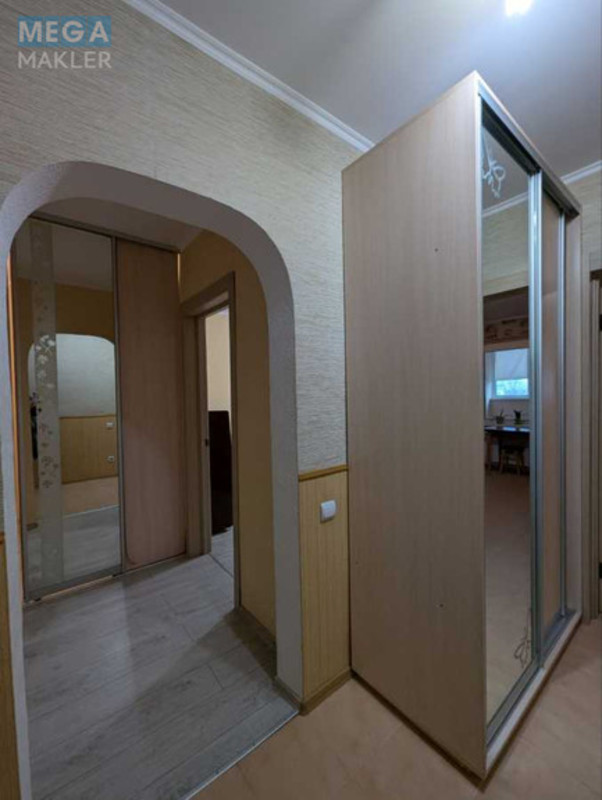 Оренда 1 кімнатної квартири, <a class="location-link" href="/kiev/" title="Недвижимость Київ">Київ</a>, <a class="location-link" href="/kiev/solomenskij/" title="Недвижимость Солом'янський район">Солом'янський р-н</a>, Гарматна вул., 31 (изображение 9)